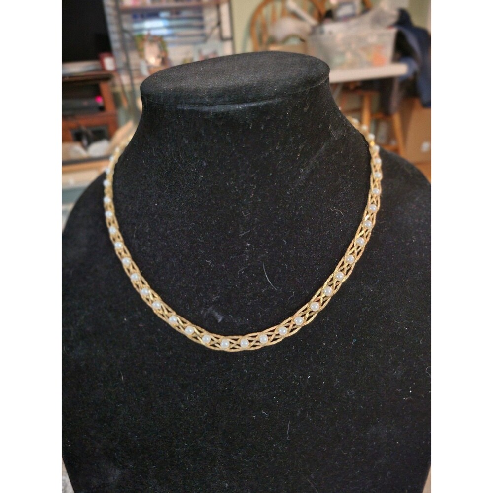 Vintage Avon Pearlesque Treasures Braided 18" Necklace - Picture 6 of 7